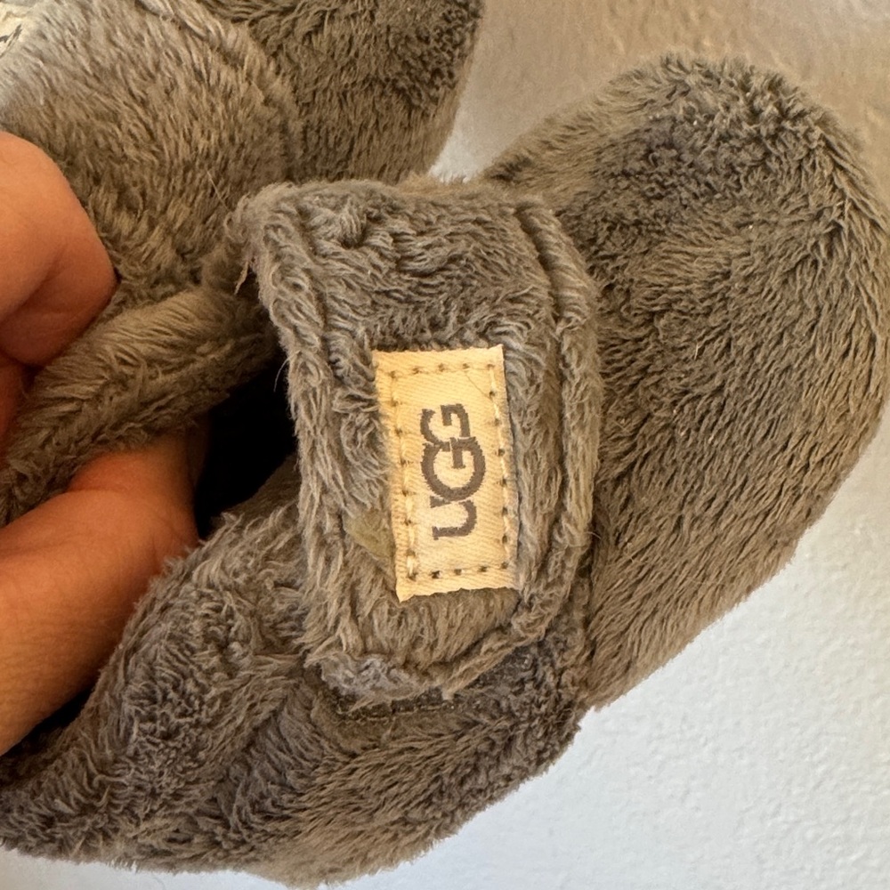 UGG Bixbee Infant Booties Soft Gray Plush Baby Booties - Picture 2 of 4